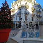Meuble 3 Etoiles - Piscine- Balcon - Tennis Lägenhet