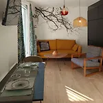 Meuble 3 Etoiles - Piscine- Balcon - Tennis 公寓 艾克斯莱班