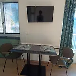 Meublé 3 étoiles - Piscine- Balcon - Tennis *