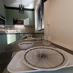 Meuble 3 Etoiles - Piscine- Balcon - Tennis Apartman