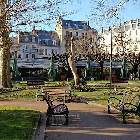 Meuble 3 Etoiles - Piscine- Balcon - Tennis 艾克斯莱班