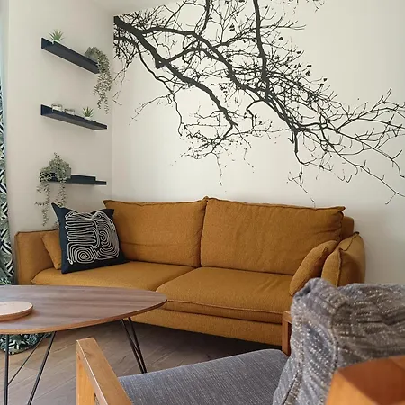 公寓 Meuble 3 Etoiles - Piscine- Balcon - Tennis 艾克斯莱班