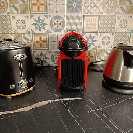 Meuble 3 Etoiles - Piscine- Balcon - Tennis 公寓 艾克斯莱班