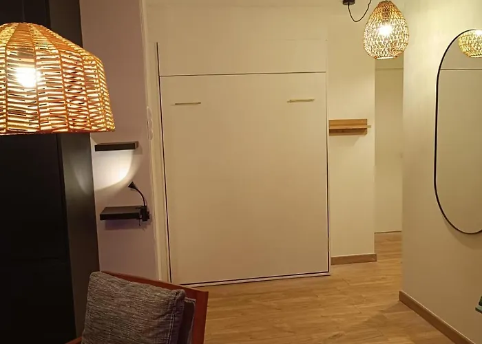 Meuble 3 Etoiles - Piscine- Balcon - Tennis *